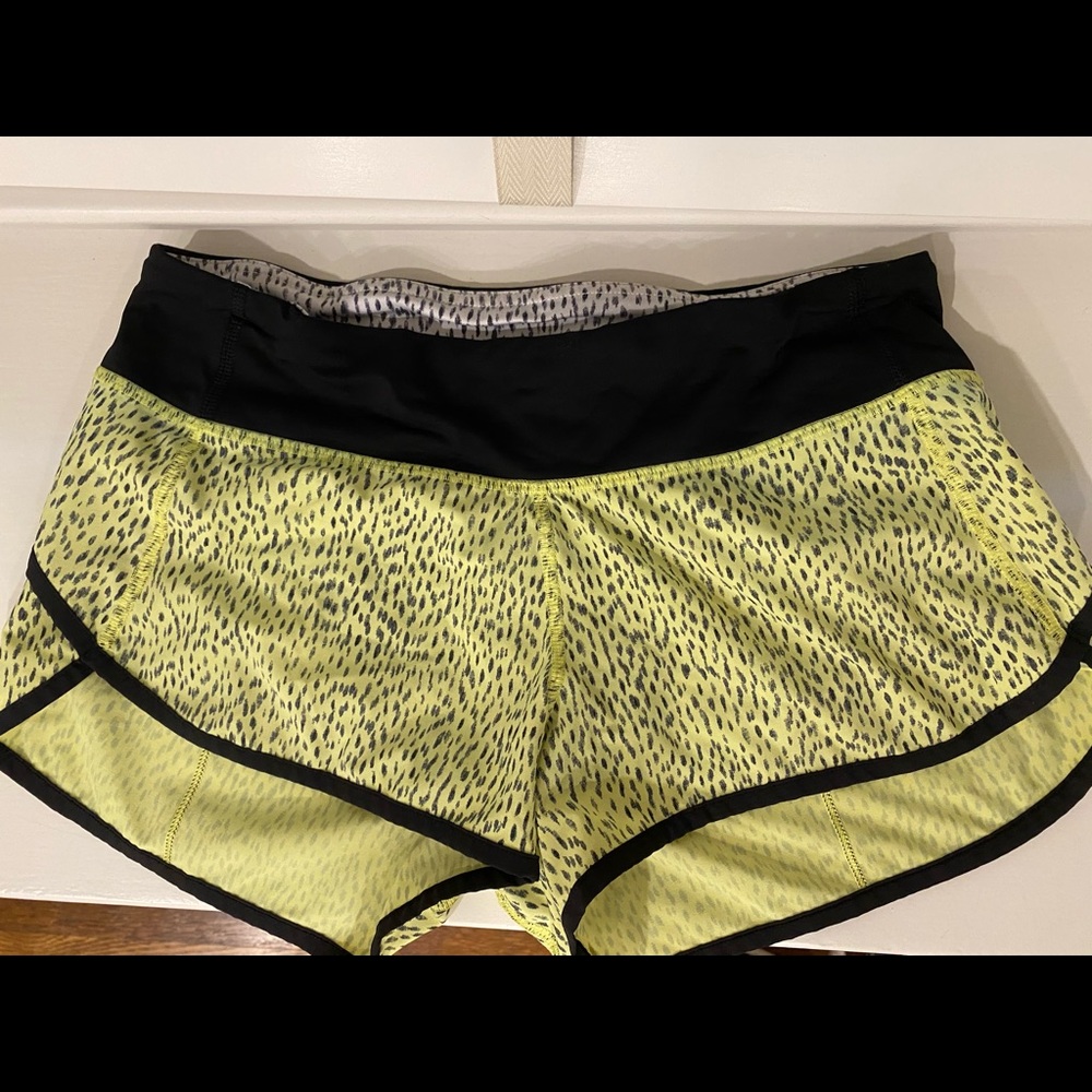 Lululemon cheetah print shorts size 4 -RARE!